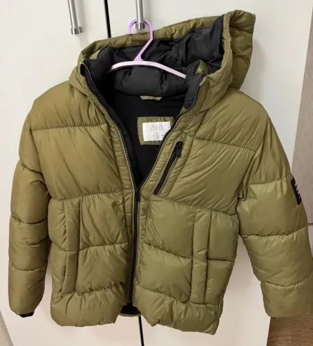  Casaco Infantil Zara Kids Verde-Oliva com Capuz - 9 Anos