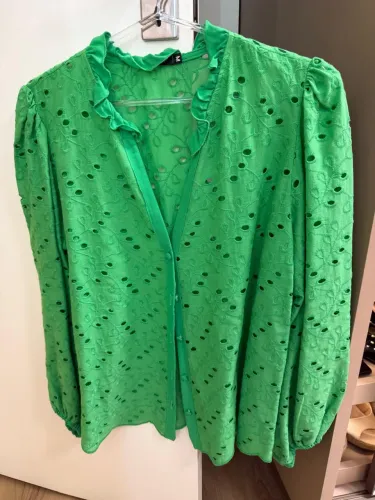 Camisa em lese manga longa tamanho M