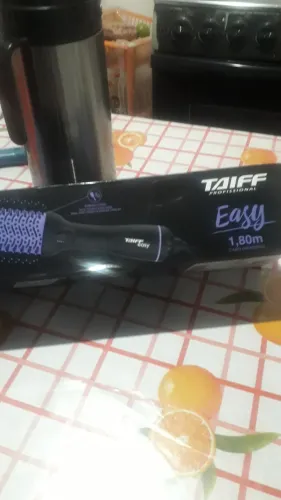 Escova oval secadora modeladora colonizadora vendo ou troco por celular único dona