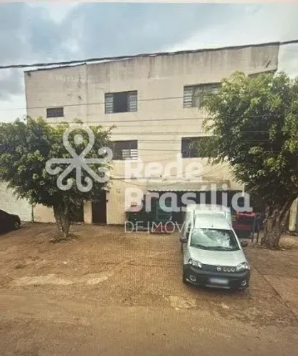 Prédio Comercial com Lojas e Salas/Kitnets - | 425m² Construídos