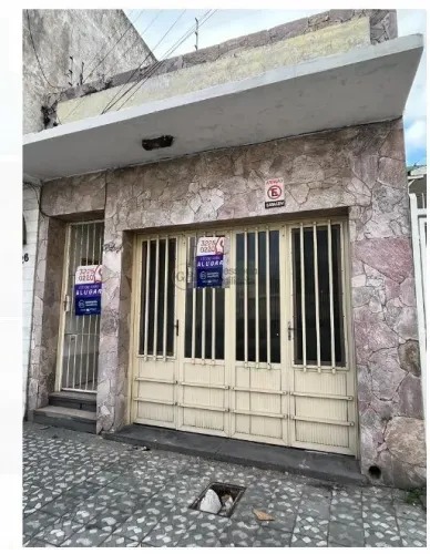 Casa 3 dormitórios para alugar Centro Rio Grande/RS