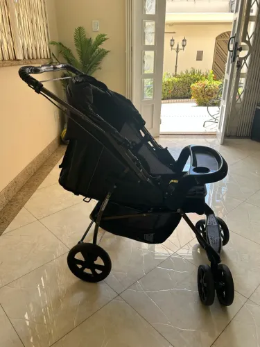 Vendo - Carrinho de bebê Galzerano Milano.