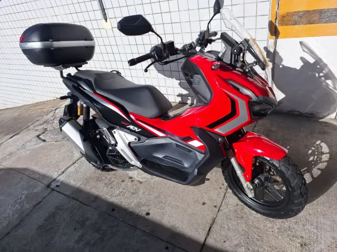 Honda Adv 150 