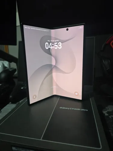 Samsung z fold 8 ultra 8.000