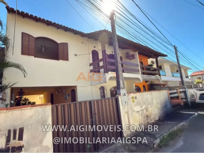 Casa à venda a poucos metros da Praia do Peró, oportunidade