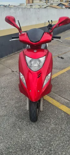 Suzuki Burgman 125i Pneus Novos - Super Econômica!