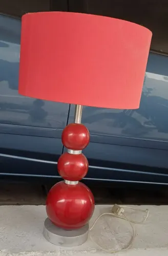 Abajur vermelho 150 para vender logo