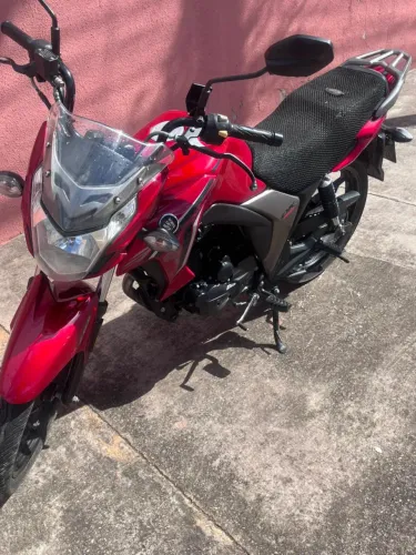 DK 150 moto toda revisada em dias . Só pegar e andar ou trabalhar moto sem nada a fazer