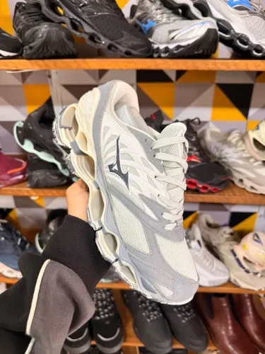 Pro LS tenis importado