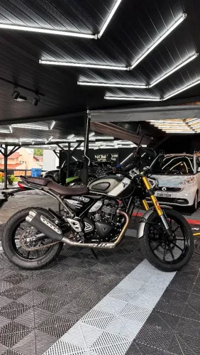 Triumph Scrambler 400X