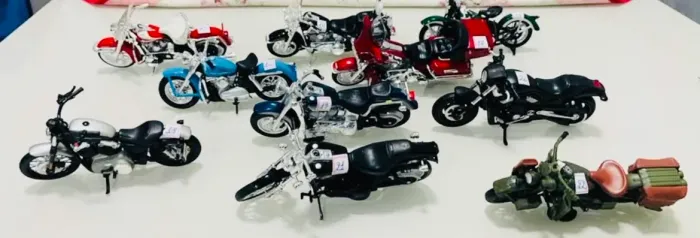 LEIA O ANÚNCIO - Miniatura Miniaturas Metal Motos Harley Davidson 1/18