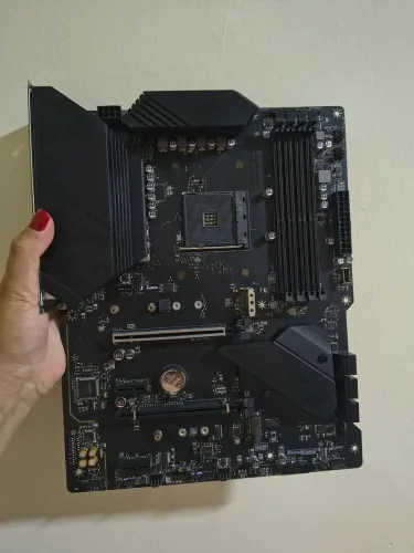 Placa Mãe B550 MSI GAMING PLUS