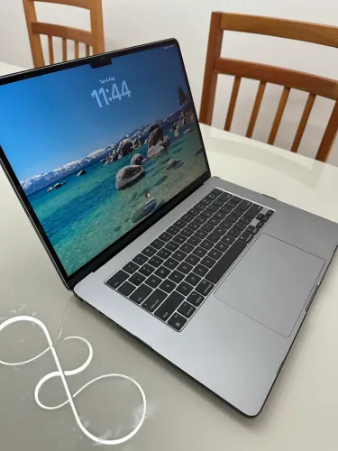 MacBook Air M2 15 polegadas