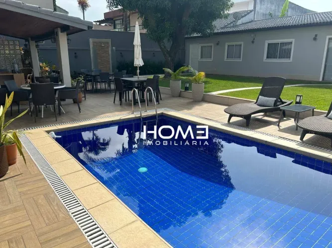 Casa com 4 dormitórios à venda, 524 m² por R$ 3.690.000,00 - Barra da Tijuca - Rio de Jane