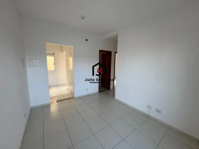 Apartamento com 2 dormitórios sendo 1 suíte no bairro Parque das Palmeiras em Pindamonhang