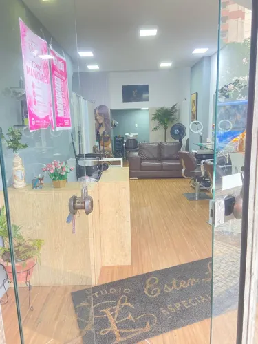 ? OPORTUNIDADE PARA PROFISSIONAIS DA BELEZA