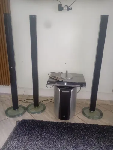 Home theater LG potente completo