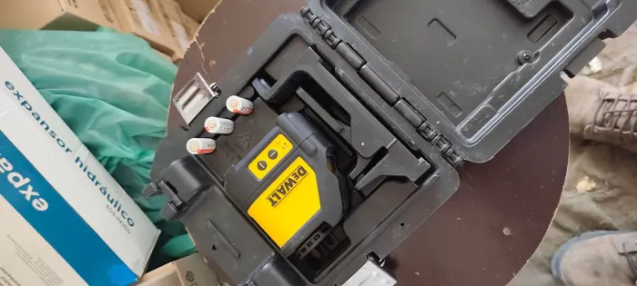 Nível a laser delwat 