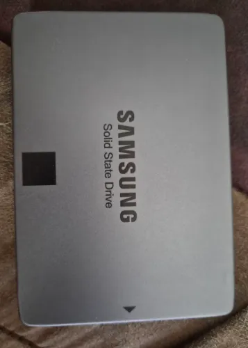 SSD Samsung 870 QVO de 1 TB