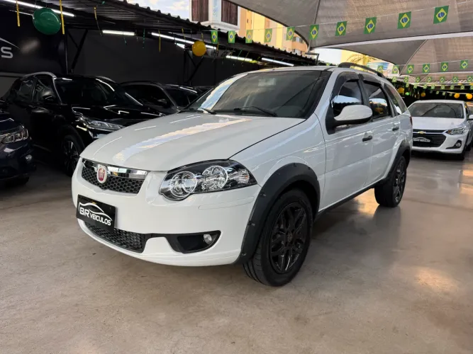 Fiat Palio Weekend Trekking 1.6 Flex 16V 5P 2014