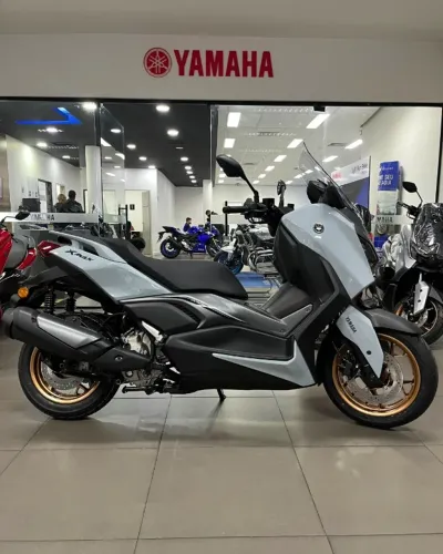 XMAX 300 - PRONTA ENTREGA - TAXA ZERO NO FINANCIAMENTO - NÃO PERCO NEGOCIO