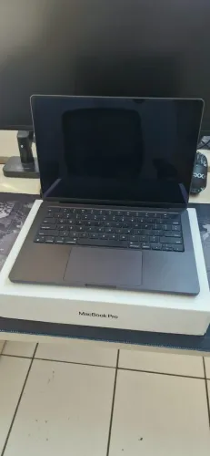 MacBook Pro 14 M4 16GB 1TB - bateria 100%, 38 ciclos, com caixa