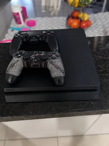 Ps4 slim **ACEITO CARTÃO DE CRÉDITO**
