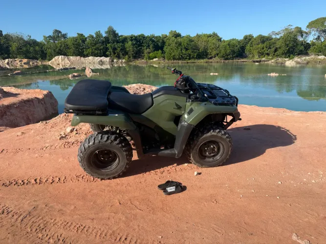 Quadriciclo Honda Fourtrax 420 4x4 - Ano 2024 - Apenas 800 km rodados
