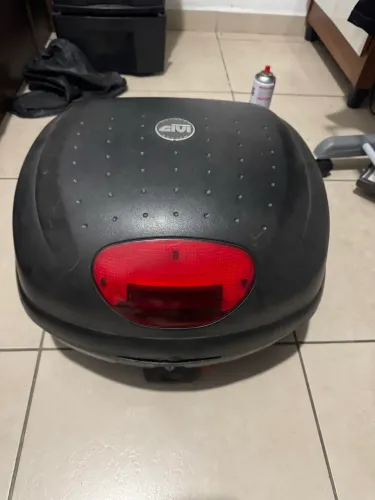 Baú Givi Monokey para moto