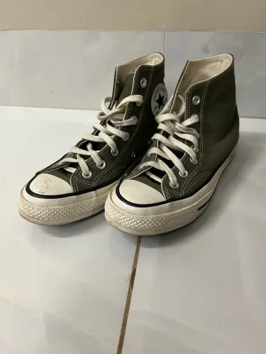 Tênis All Star verde militar cano alto tamanho 36
