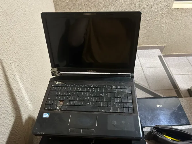 (Defeito) Intelbras notebook