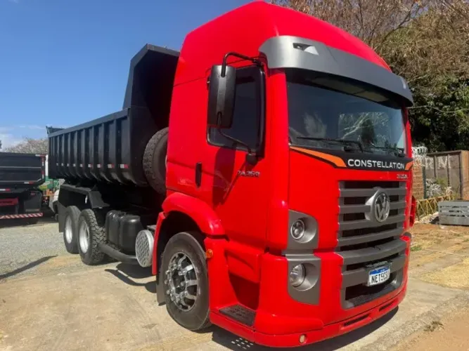 VOLKSWAGEN 24250 2006 BASCULANTE