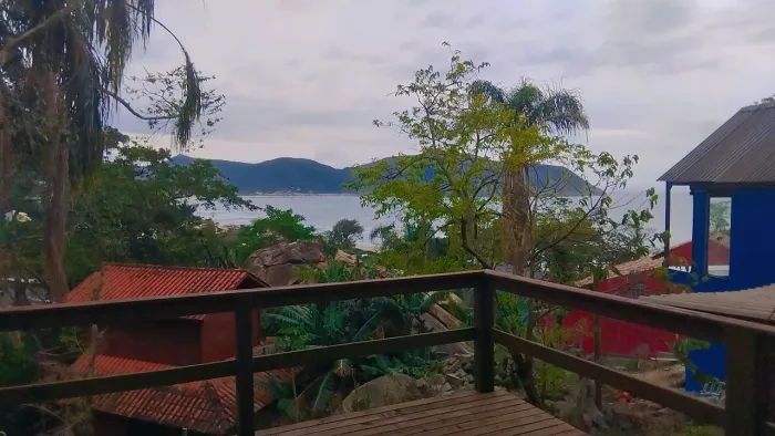 Alugo casa anual na Praia da Solidão Florianópolis SC 