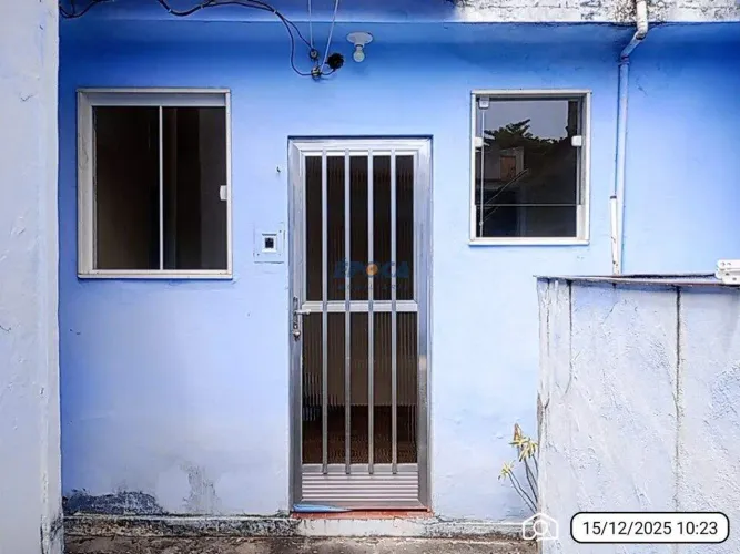 CASA NA PENHA CIRCULAR, 1 QUARTO E ÁREA DE SERVIÇO!!