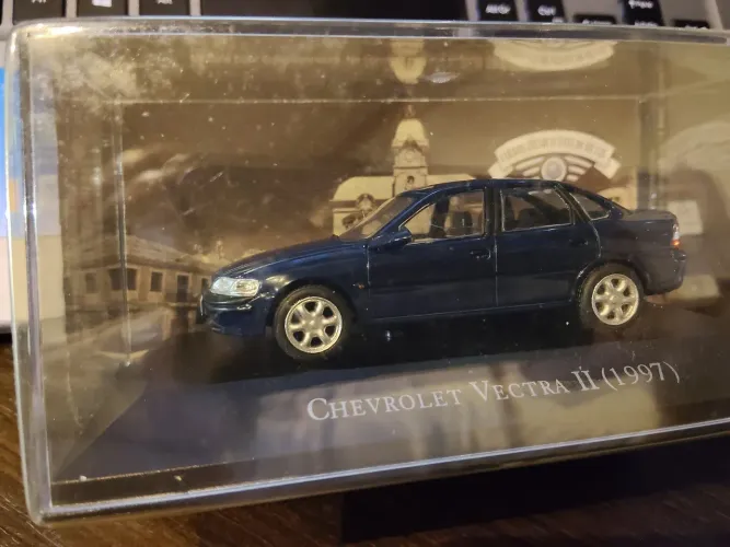 Miniatura Vectra 1997