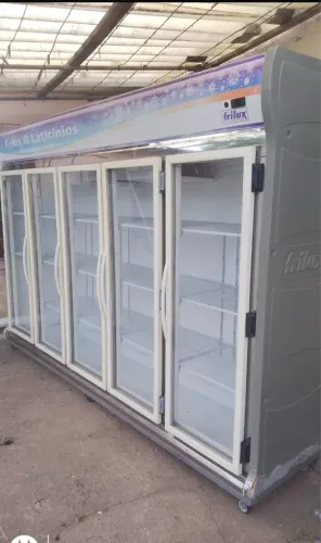 Vitrine refrigerada 5 portas - Nova 
