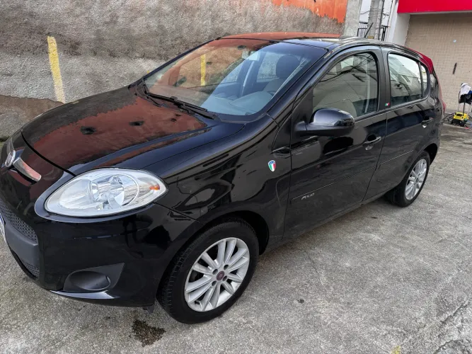 Fiat Palio Essence 1.6 Flex 16V 5P 2014