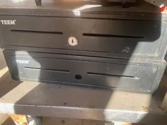 EQUIPAMENTO PARA O COMERCIO