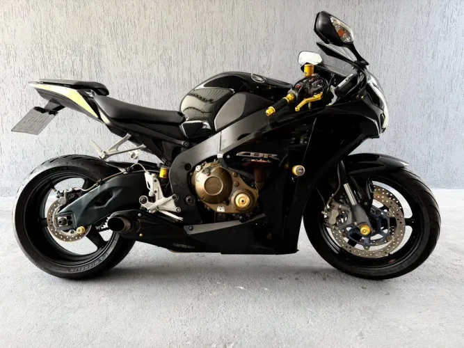 i/Honda CBR 1000 RR