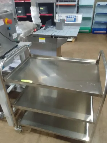 CARRO 55X80 INOX COM 3 PRAT. BARONESA