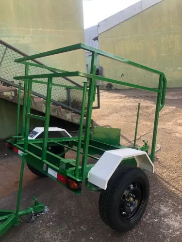 CARRETA PARA TRANSPORTE DE BANHEIRO QUIMICO