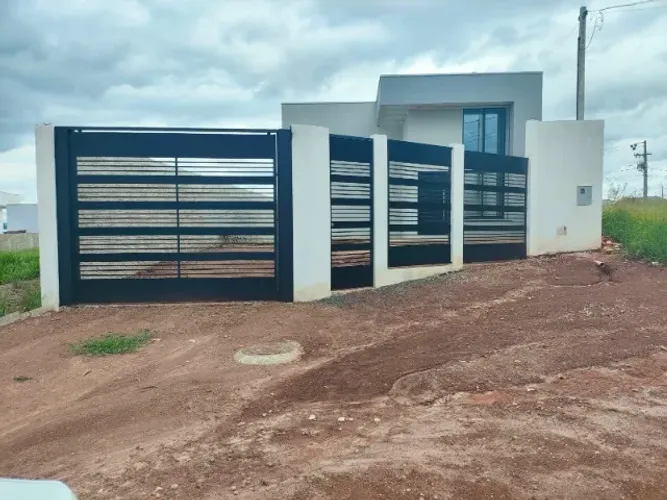 Casa nova, localizada em Prudentópolis-PR