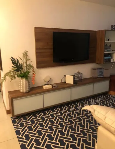 Conjunto Completo Sala: Painel TV + Rack em MDF Freijó e gavetas de Vidro