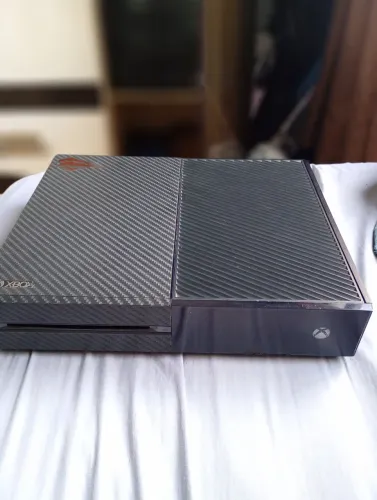 Xbox one + 1 controle 