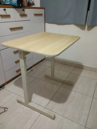 Mesa Escritório, MDF bege, conservada