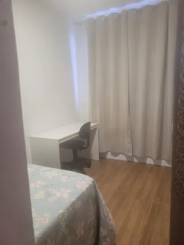 Quarto CENTRO Fpolis p moça estudant curso pré- vest: Rua Felipe Schmidt- Centro - Floripa