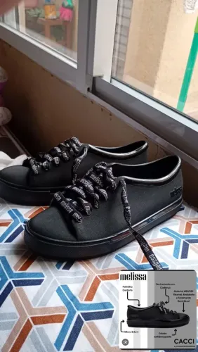 Vende-se melissa