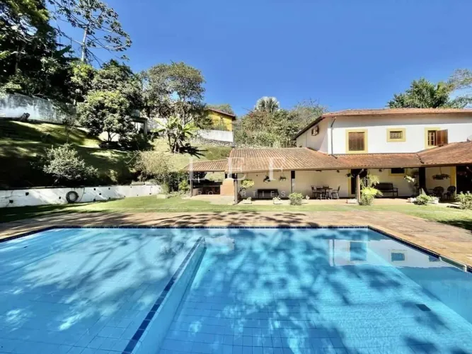 Casa em Condomínio fechado, Embu - SP