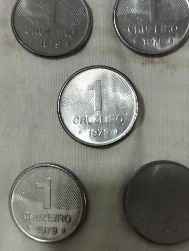 Vendo este lote de moedas