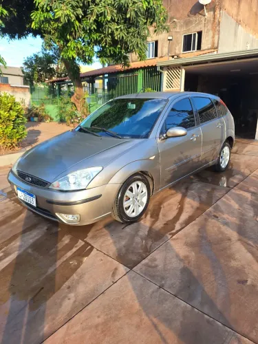 Ford Focus Ghia/ XR 2.0 /ghia 2.0 16V Flex 5P 2005
